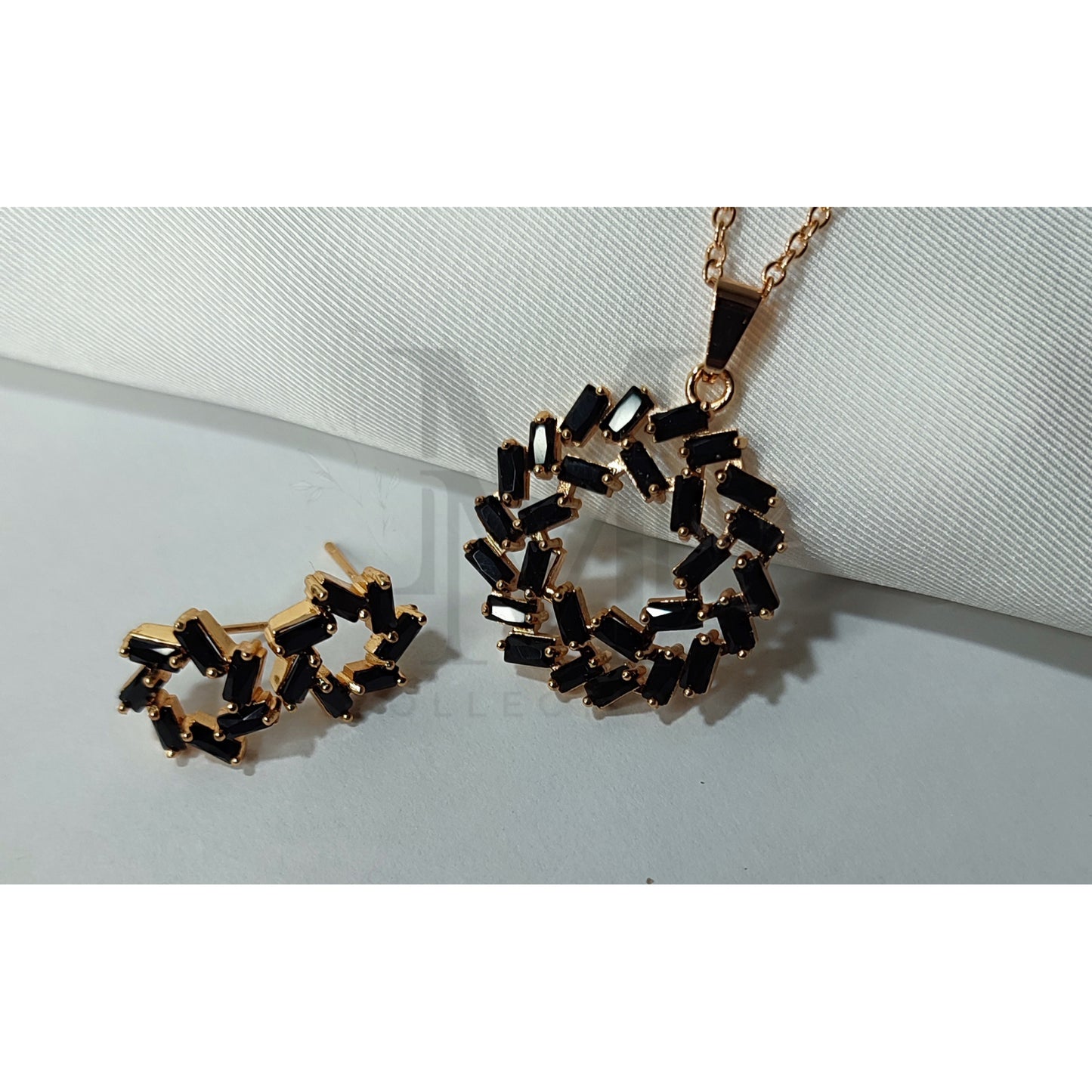 Black Radiance Jewelry Set