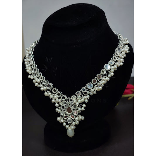 Elegance White Pearl Set